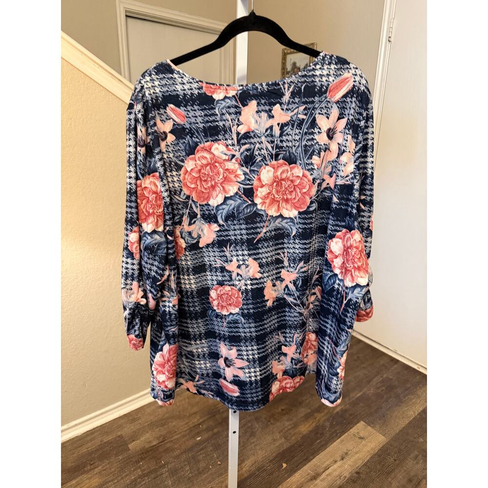 Allison Daley Blue Floral Blouse Size 3X NWT - Picture 2 of 4